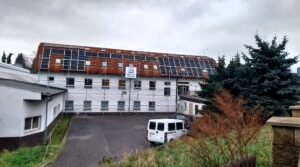 FVE na střeše polyfunkční budovy